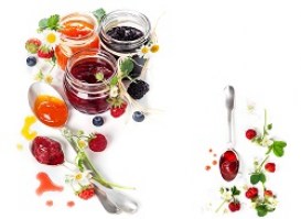 Powidl_Strawberry_Blackberry_Blueberries_White